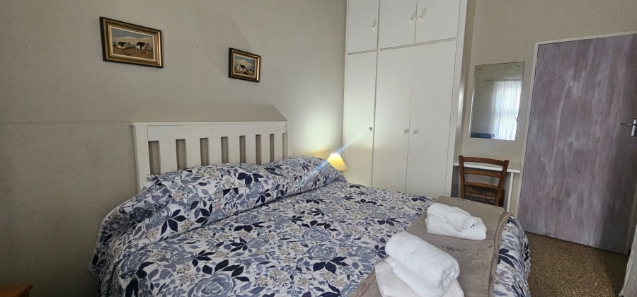 7 Bedroom Property for Sale in Middedorp Western Cape